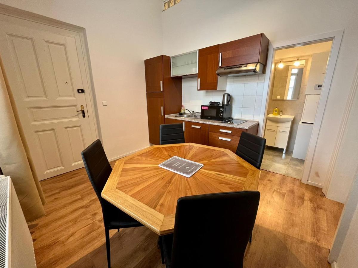 Aparthotel Casa Italia Prague Extérieur photo