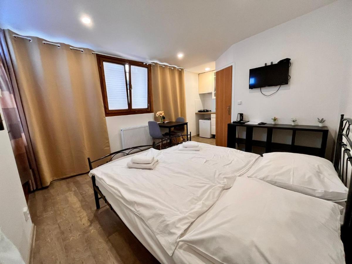 Aparthotel Casa Italia Prague Extérieur photo