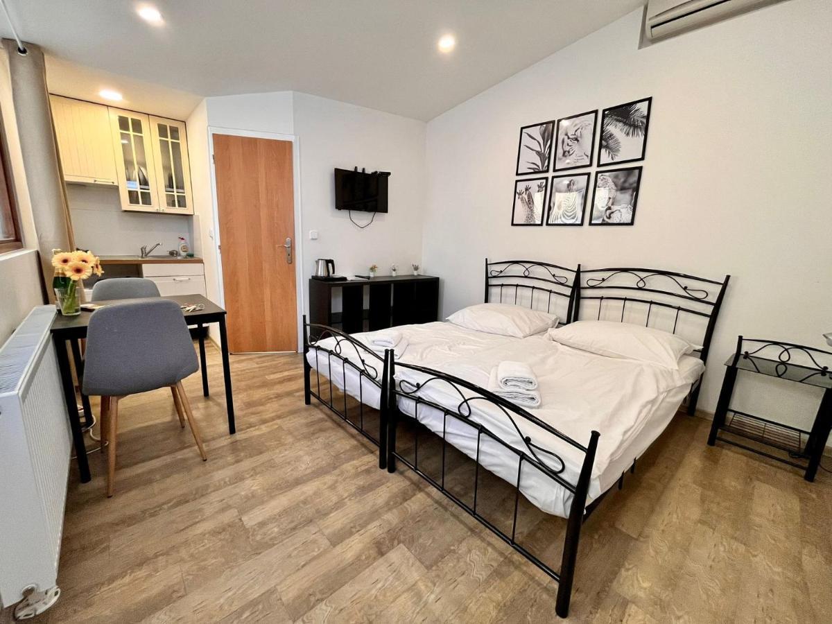 Aparthotel Casa Italia Prague Extérieur photo