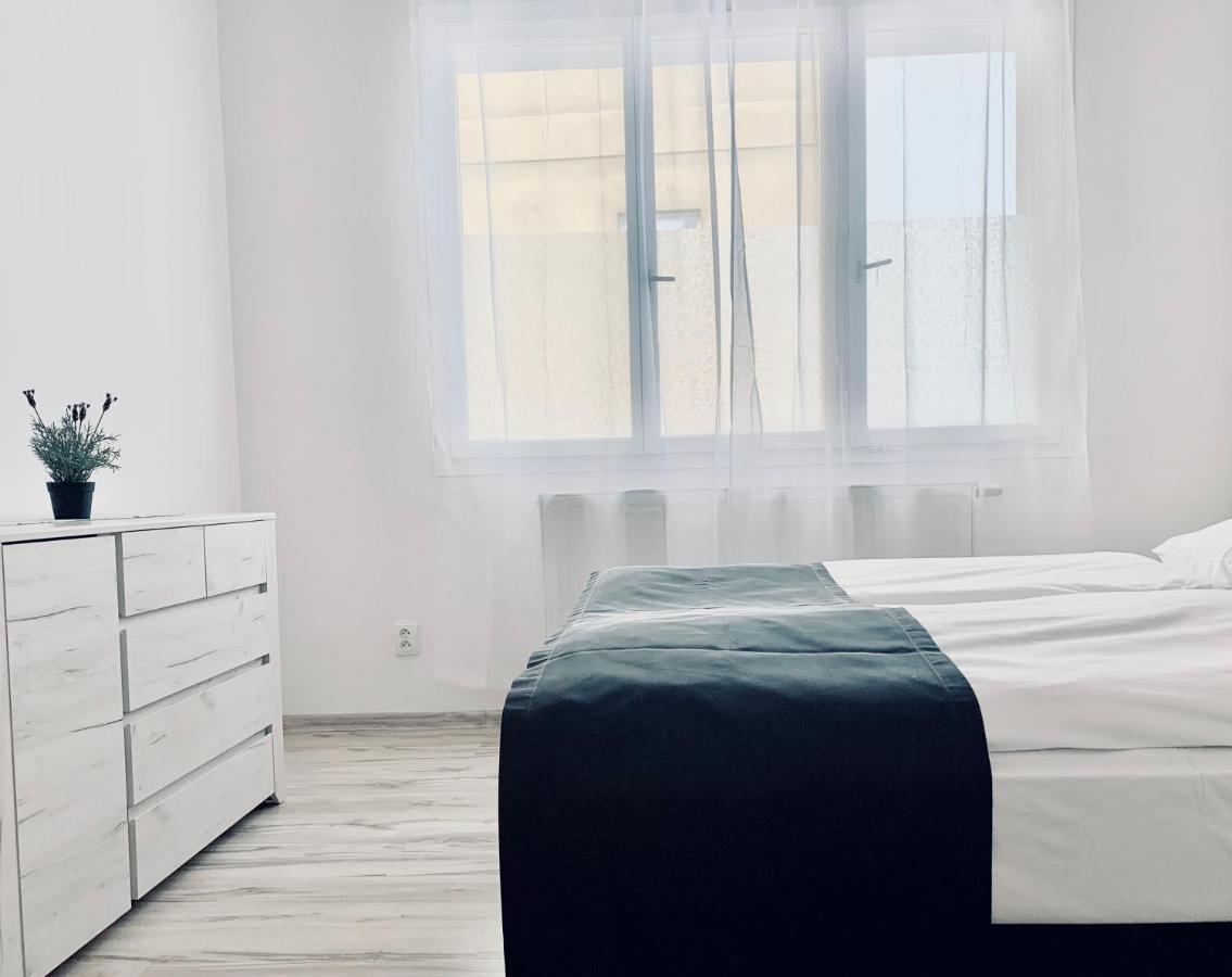 Aparthotel Casa Italia Prague Extérieur photo